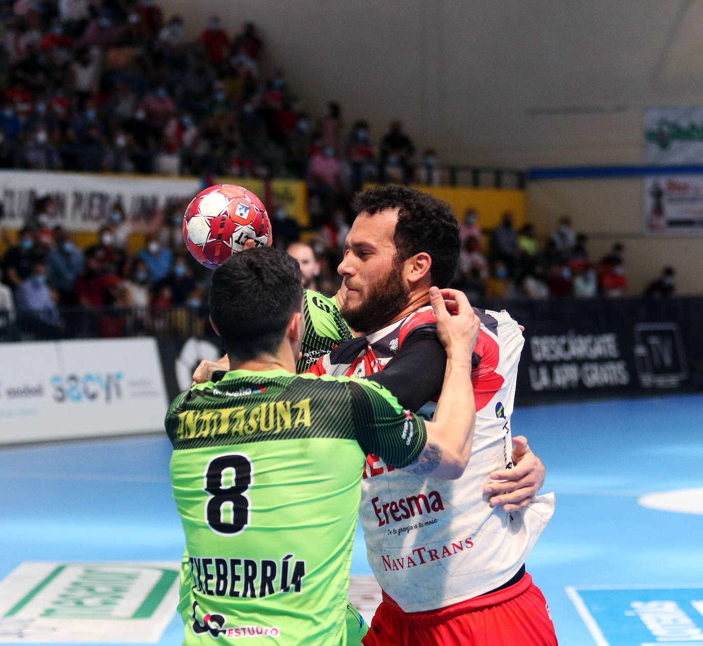 Encuentro entre el balonmano nnava y Anaitasuna. 