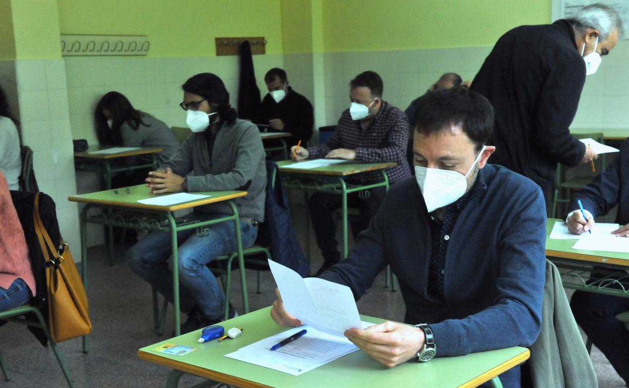 Aspirantes a acceder a la plantilla de la Junta en puestos de arquitectos afronta un examen el pasado 22 de mayo.