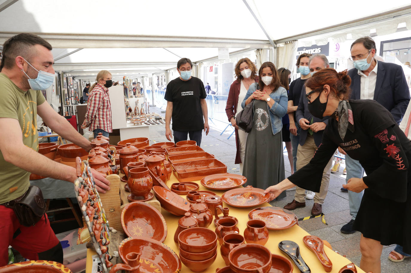 Fotos: Feria de cerámica en la Calle Mayor