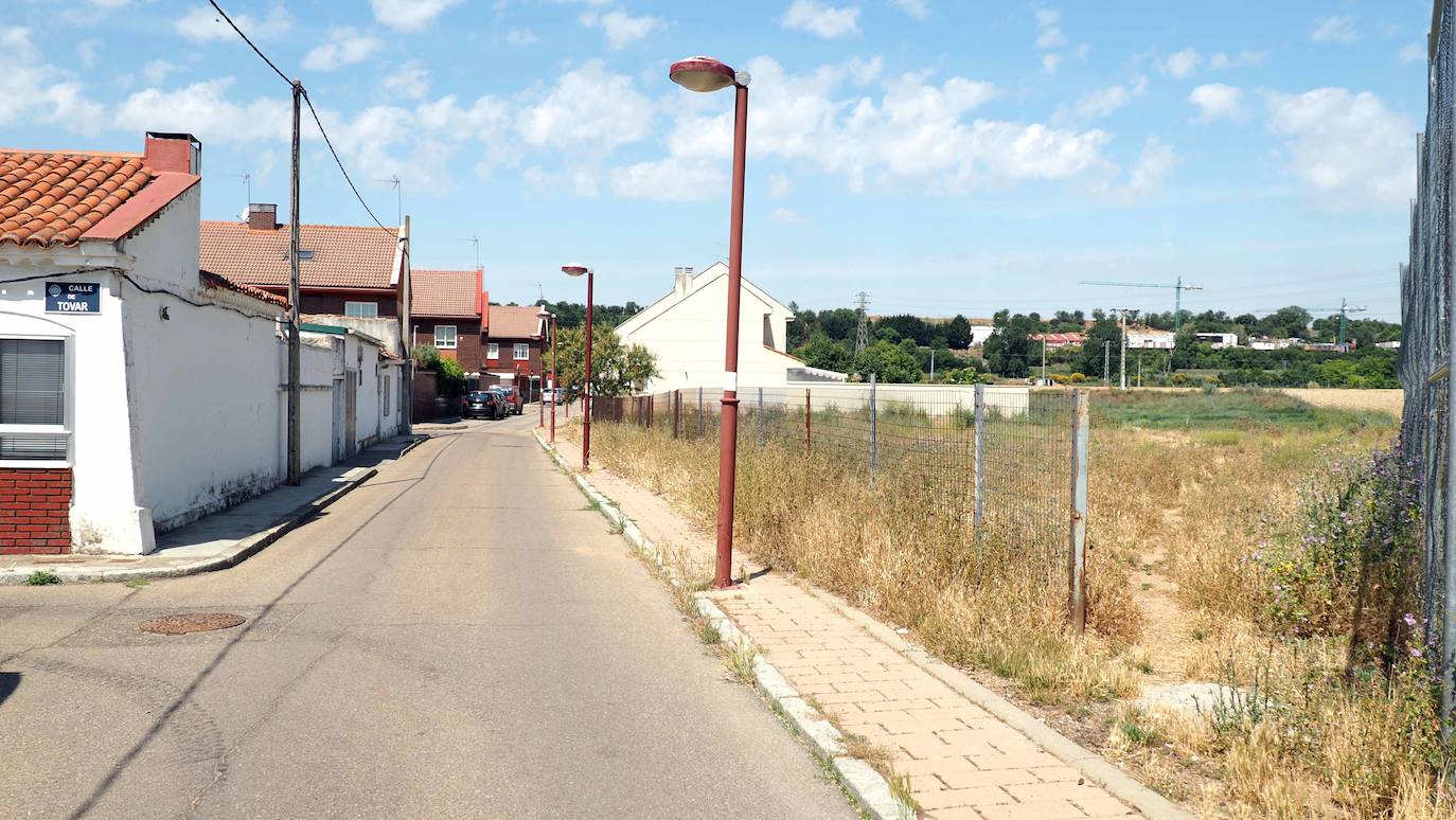 La Overuela, en la época medieval, se llamó Loberueras, que significaba 'lugar o guarida de lobos'