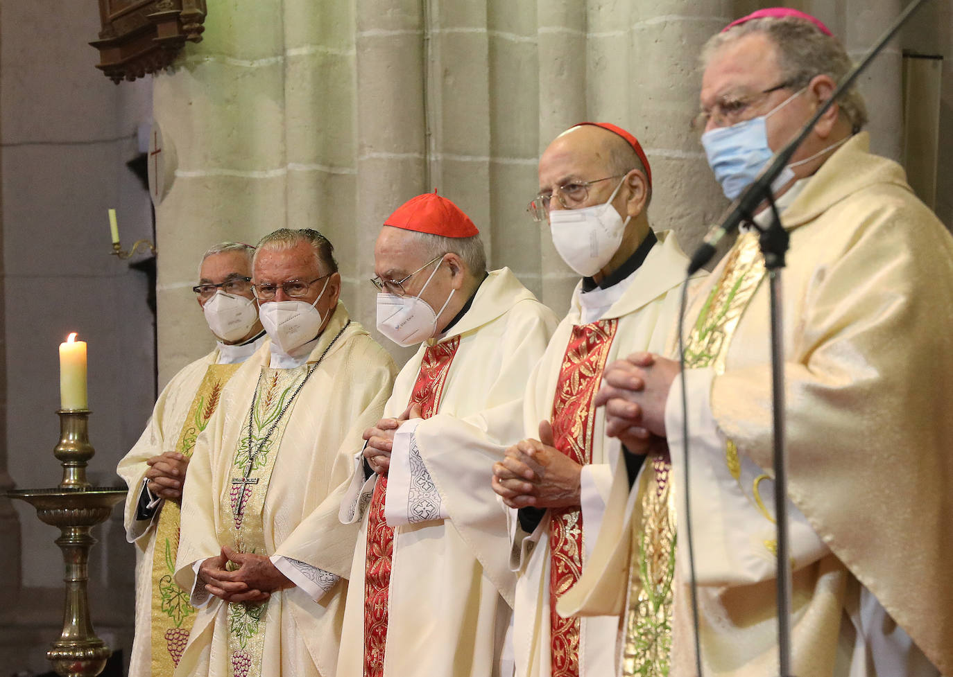 La eucaristía oficiada por el Nuncio del Papa y el obispo de Palencia se pudo ver desde cualquier punto del mundo.