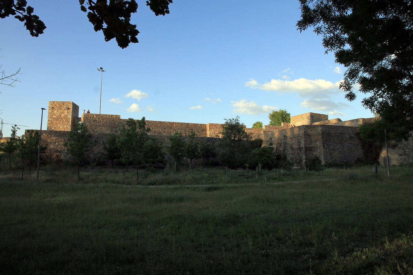 Zona del castillo, junto al Lago Alonso.