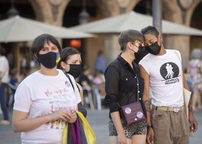 Imagen secundaria 1 - Concentración en la Plaza Mayor 