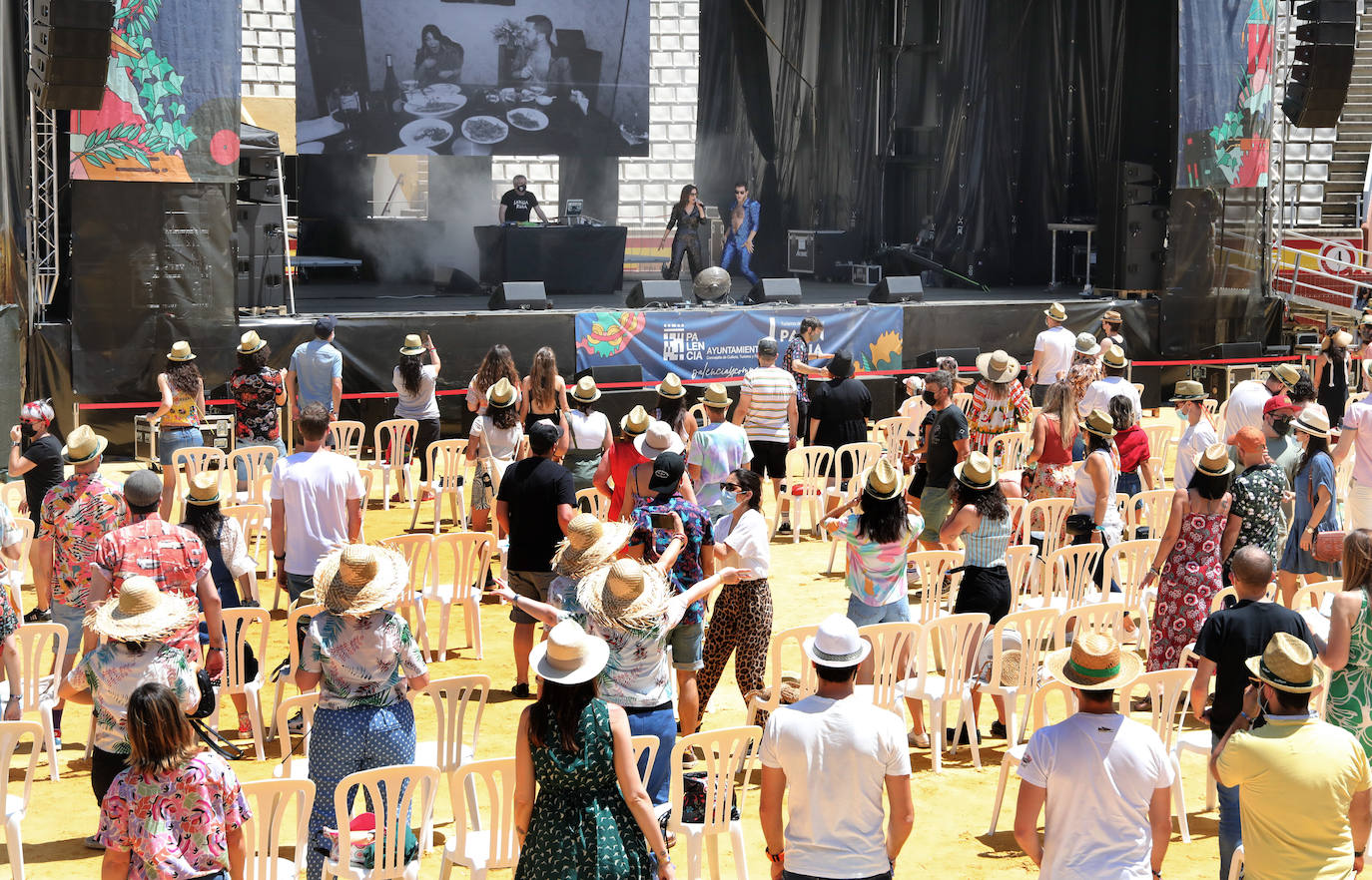 Fotos: Ladilla Rusa divierte al Palencia Sonora