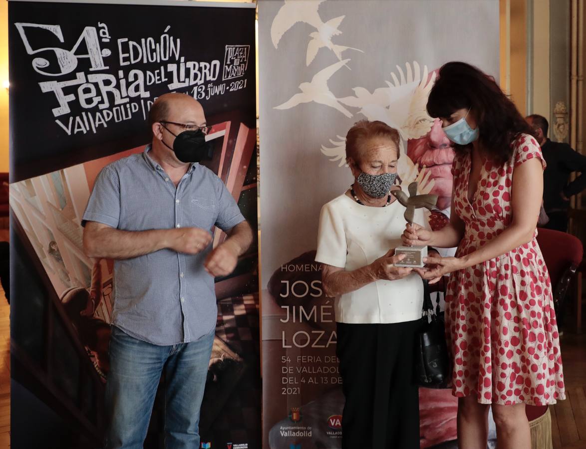 Fotos: La Feria del Libro de Valladolid rinde homenaje a José Jiménez Lozano