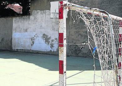 Imagen secundaria 1 - Ni barrio ni pueblo, Fuentemilanos se siente «en el limbo»