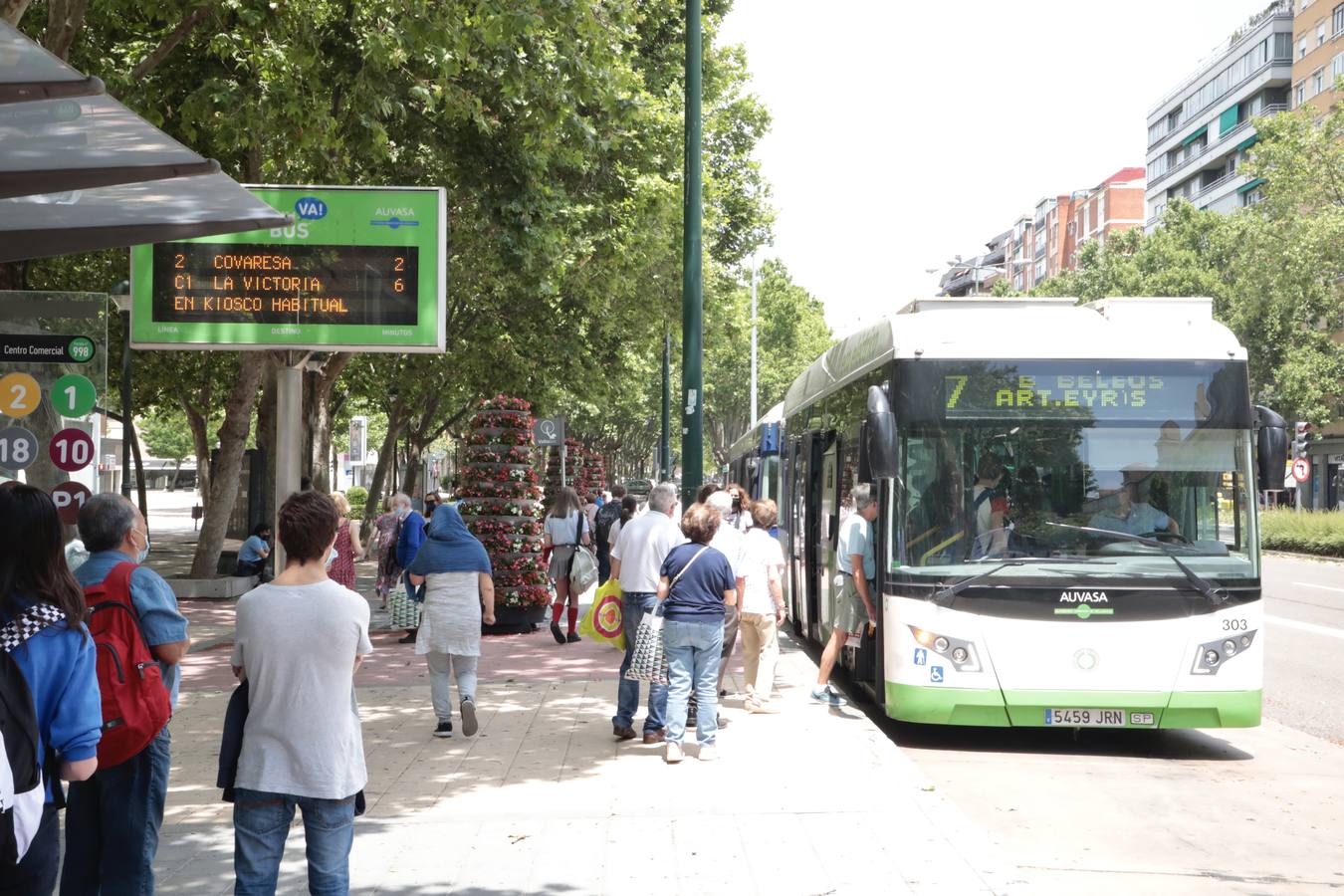 Fotos: Primera jornada de paros en Auvasa