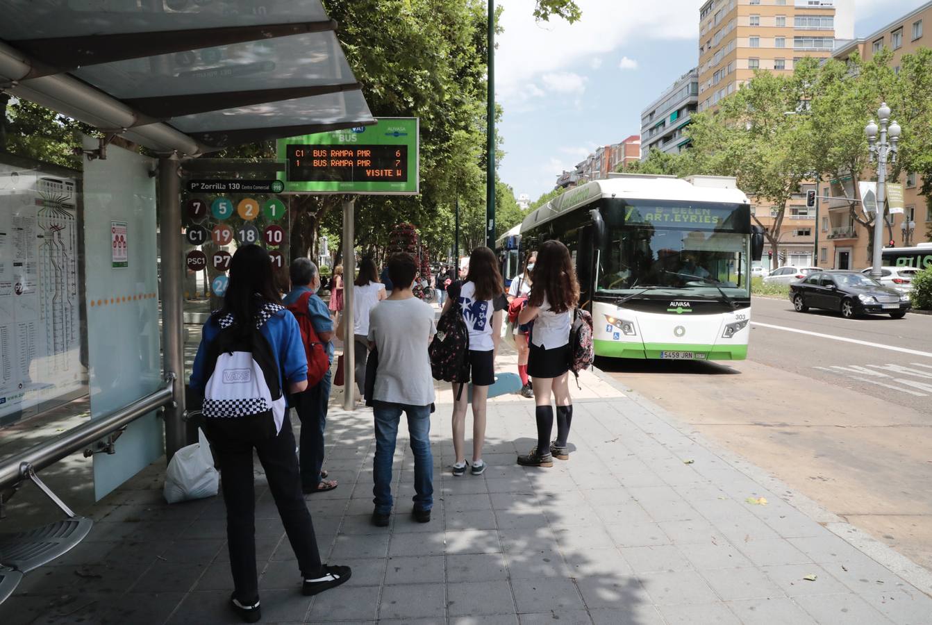 Fotos: Primera jornada de paros en Auvasa