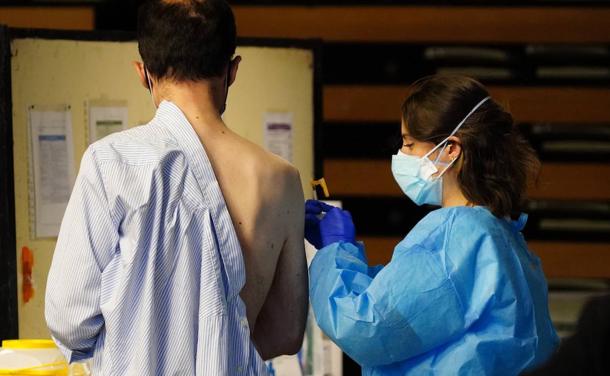 La Junta vacuna este viernes con segundas dosis de Moderna y AstraZeneca en Salamanca y Alba de Tormes