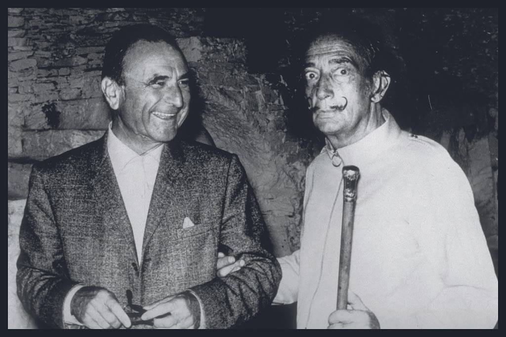 Junto a Dalí