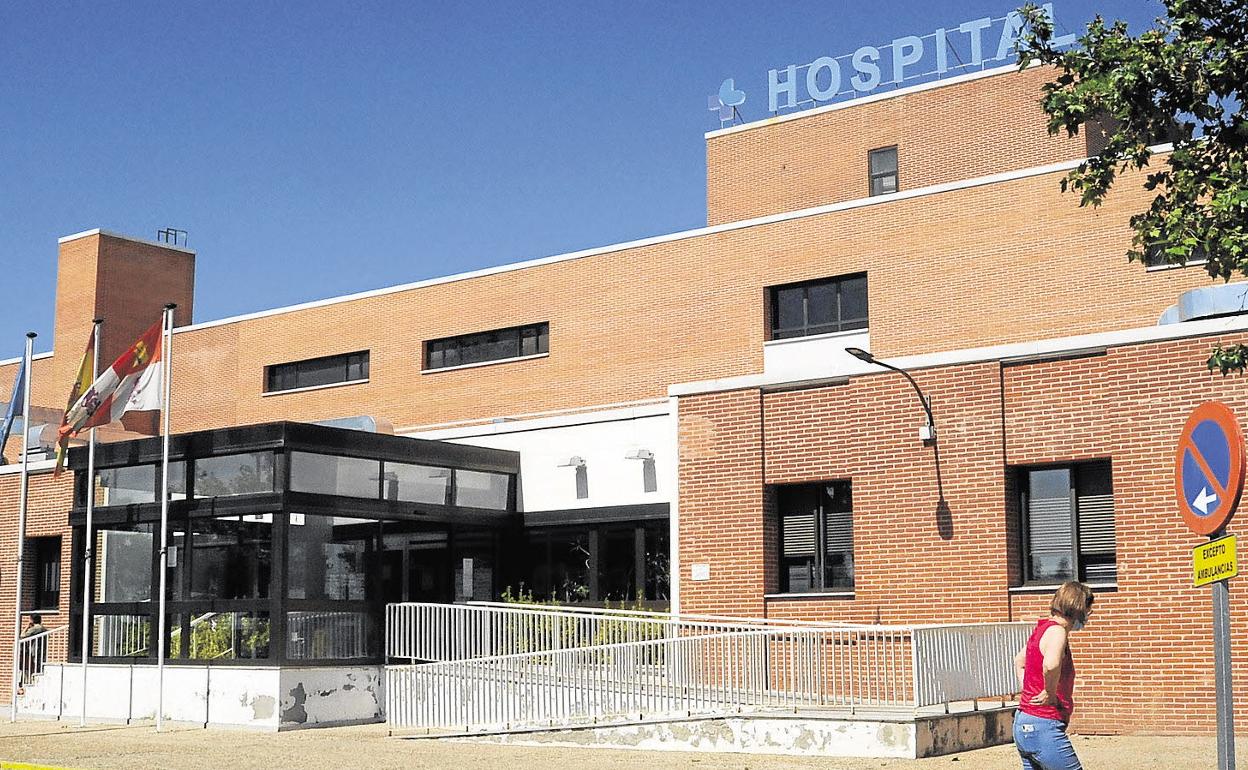 Entrada al Hospital de Medina del Campo.