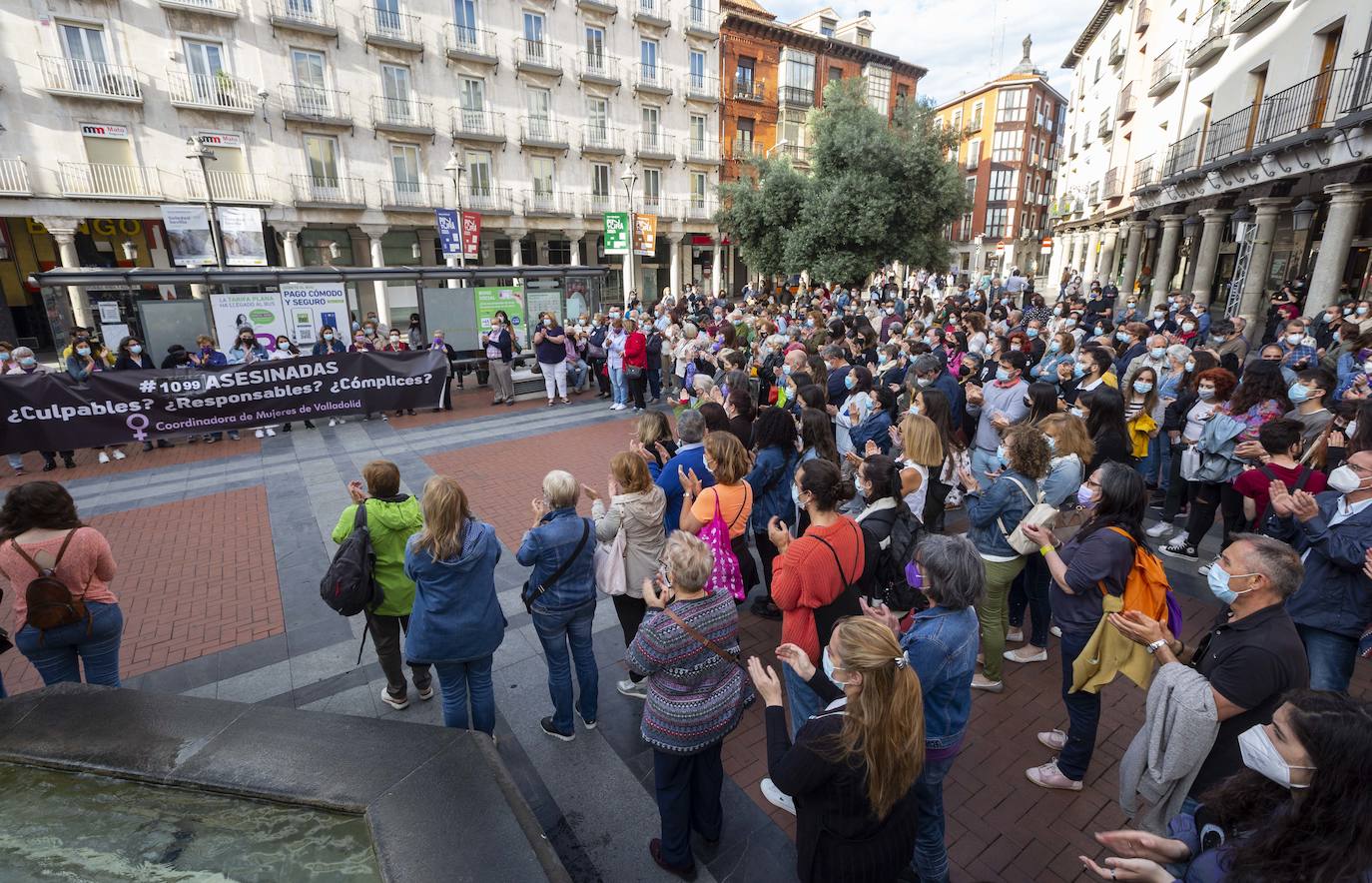 África, de 56 años, recibió cerca de veinte puñaladas con un cuchillo de cocina. 
