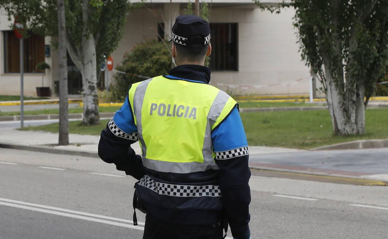 Detenido en Palencia un menor por perseguir a otro con un cuchillo de grandes dimensiones