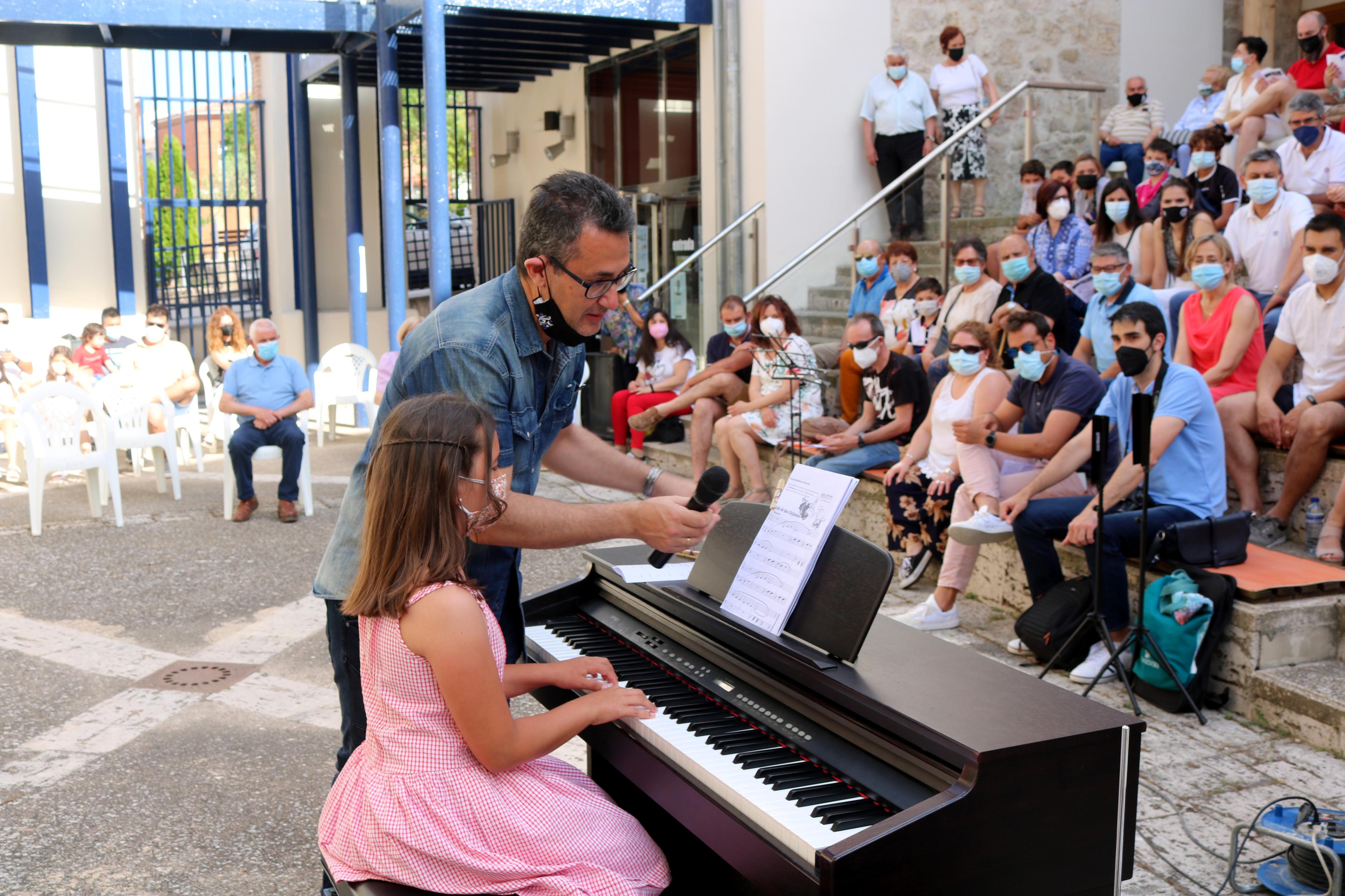 Animada velada musical en Baltanás