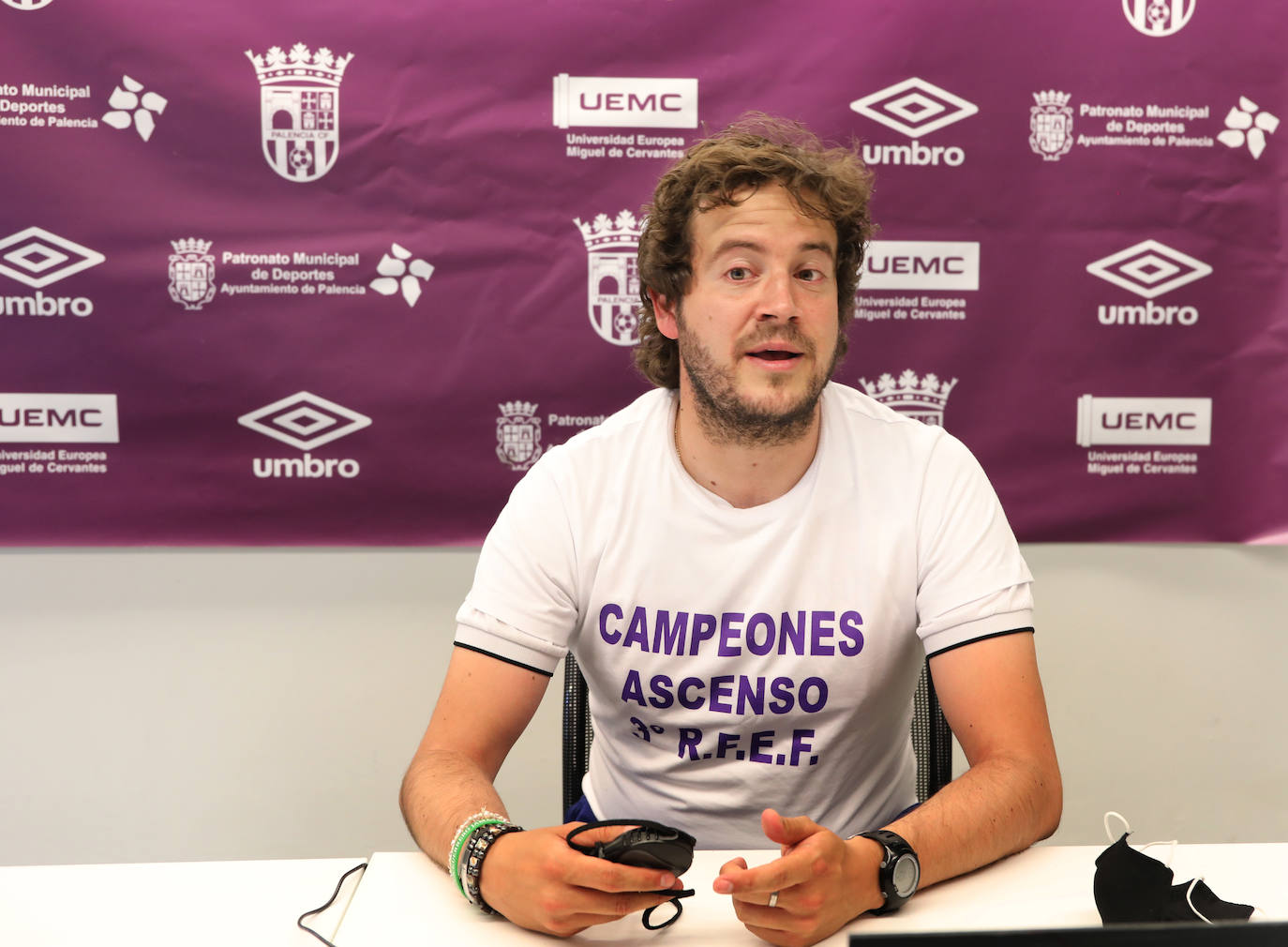 Los jugadores de Pechu doblegan a su rival y son nuevo equipo de Tercera RFEF.