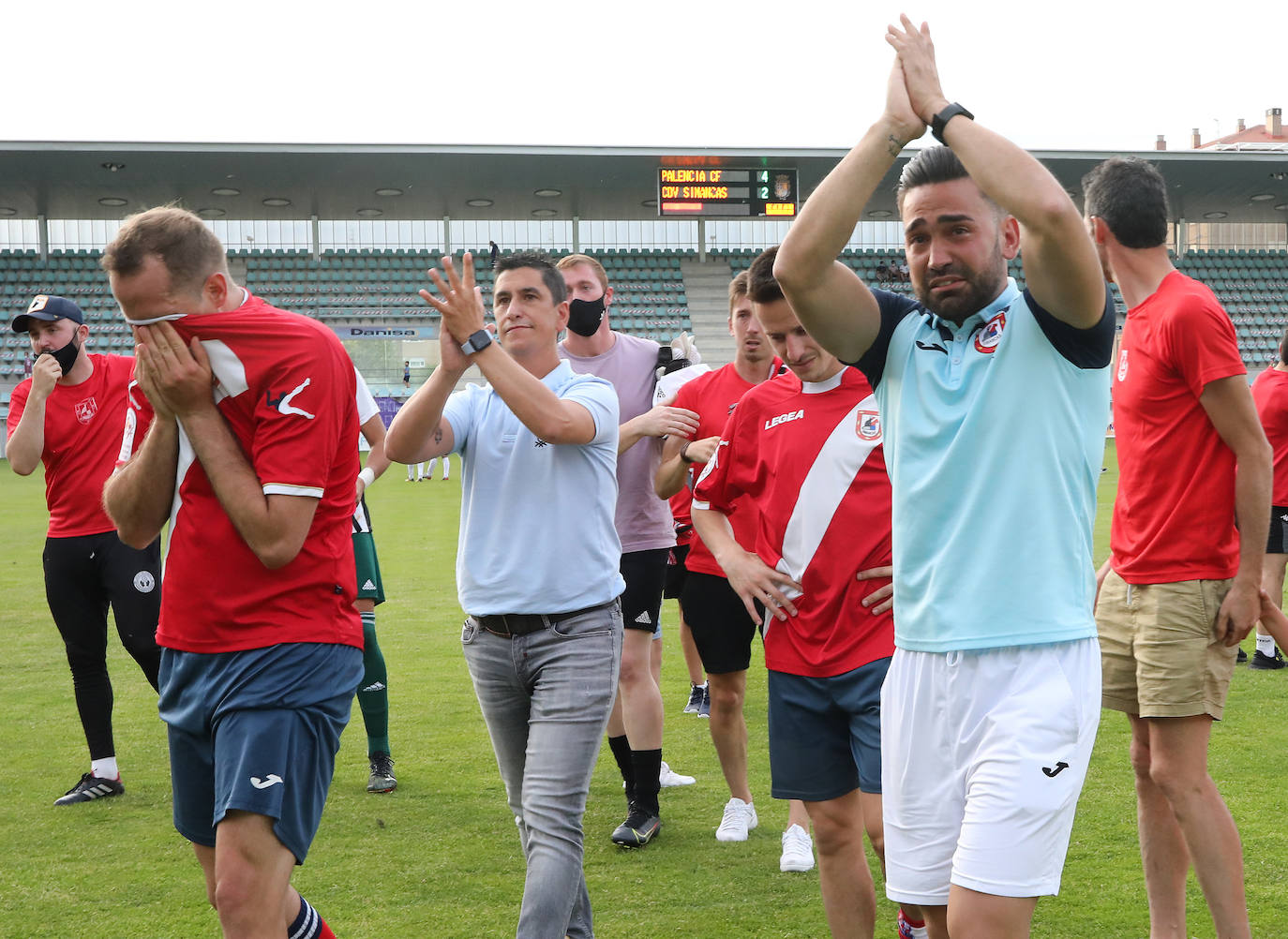 Los jugadores de Pechu doblegan a su rival y son nuevo equipo de Tercera RFEF.