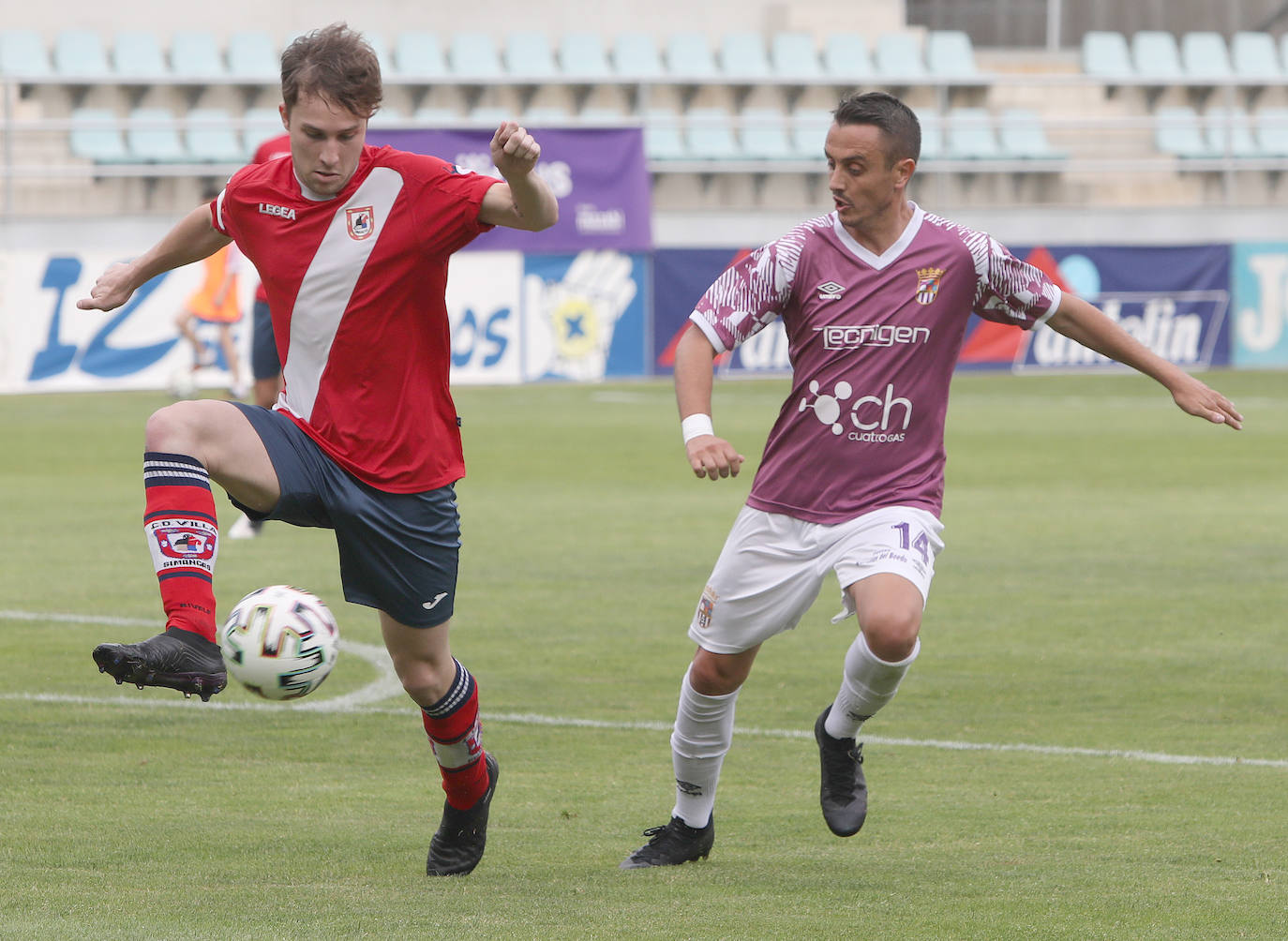 Los jugadores de Pechu doblegan a su rival y son nuevo equipo de Tercera RFEF.