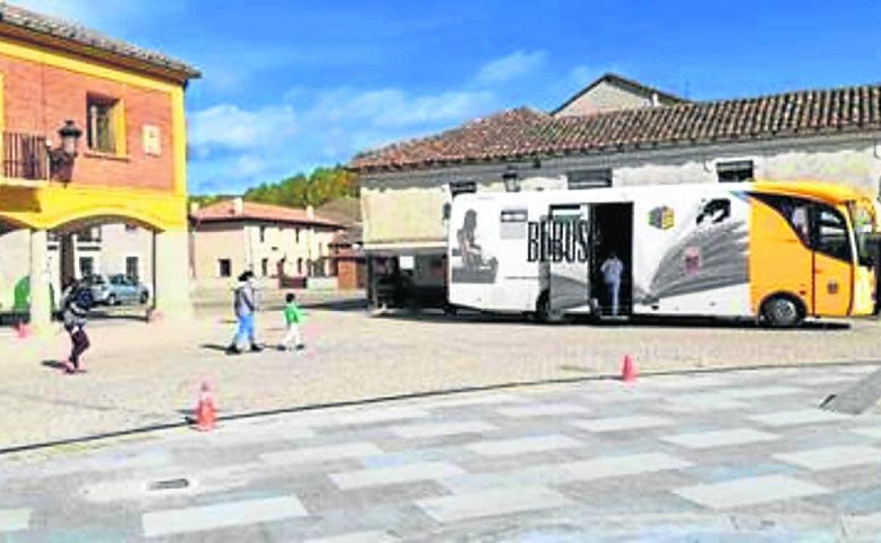 El acceso al interior de los bibliobuses se permitirá a partir del jueves