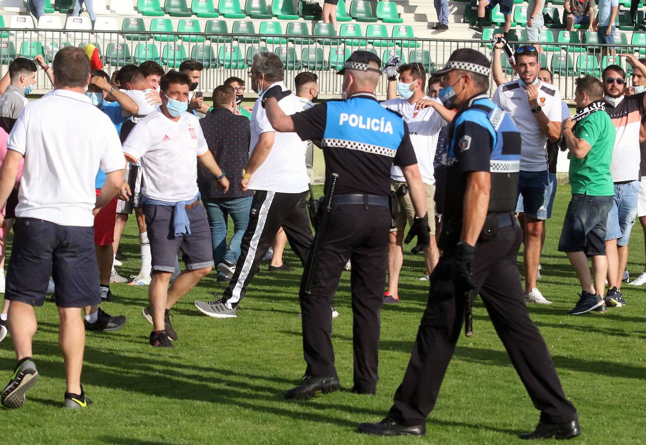 Altercados al final del partido entre Unami y Ciudad Rodrigo 
