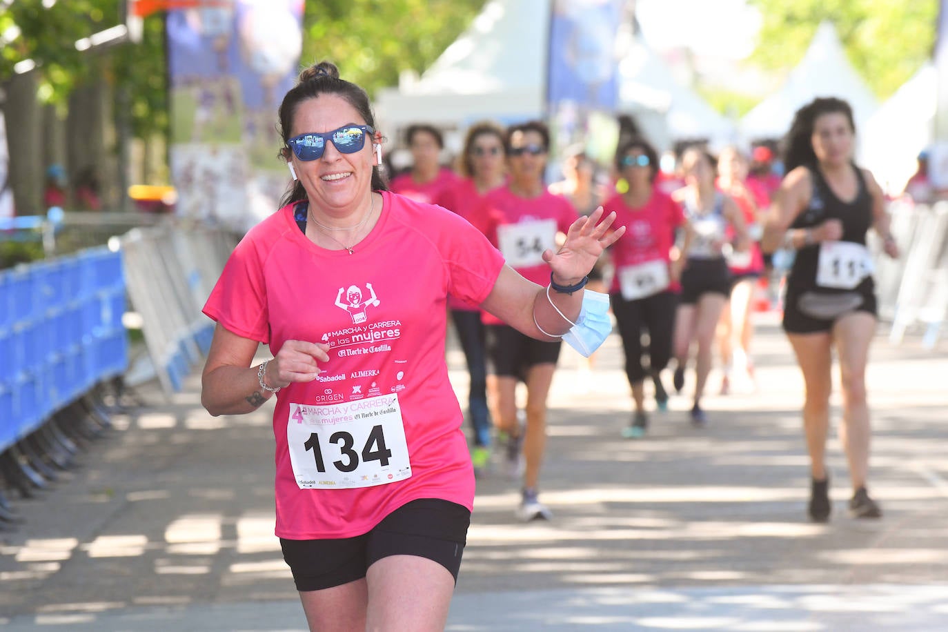 Fotos: IV Marcha y Carrera de las Mujeres en Valladolid (4/6)