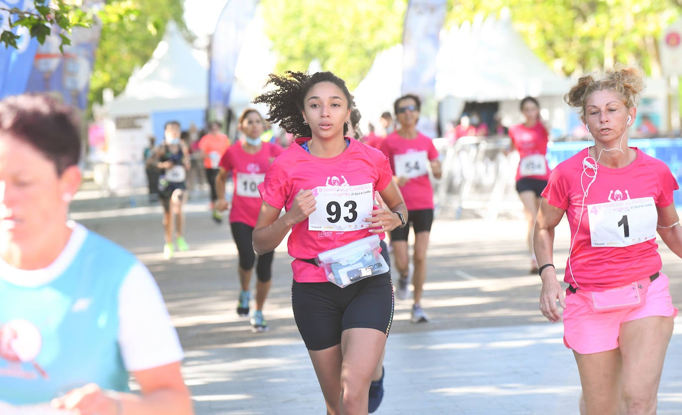 Fotos: IV Marcha y Carrera de las Mujeres en Valladolid (4/6)