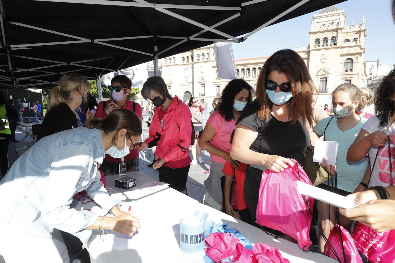 Fotos: IV Marcha y Carrera de las Mujeres en Valladolid (2/5)