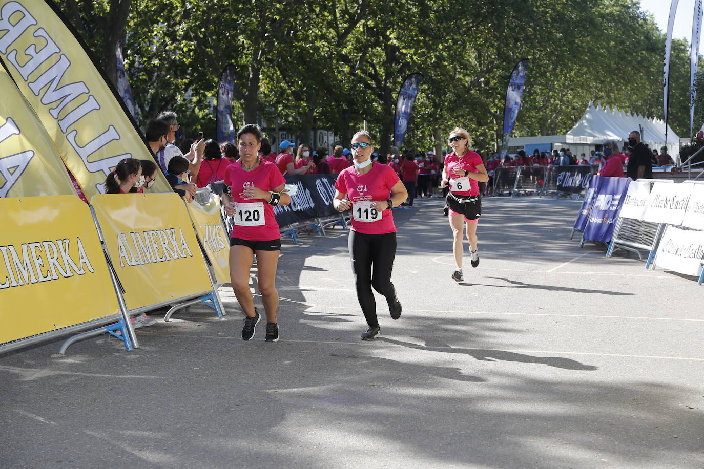 Fotos: IV Marcha y Carrera de las Mujeres en Valladolid (3/5)