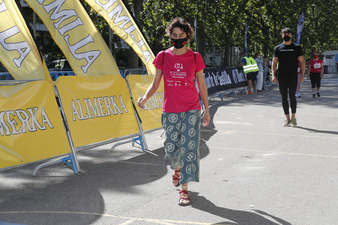 Fotos: IV Marcha y Carrera de las Mujeres en Valladolid (4/5)