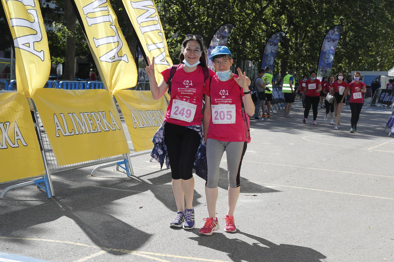 Fotos: IV Marcha y Carrera de las Mujeres en Valladolid (4/5)