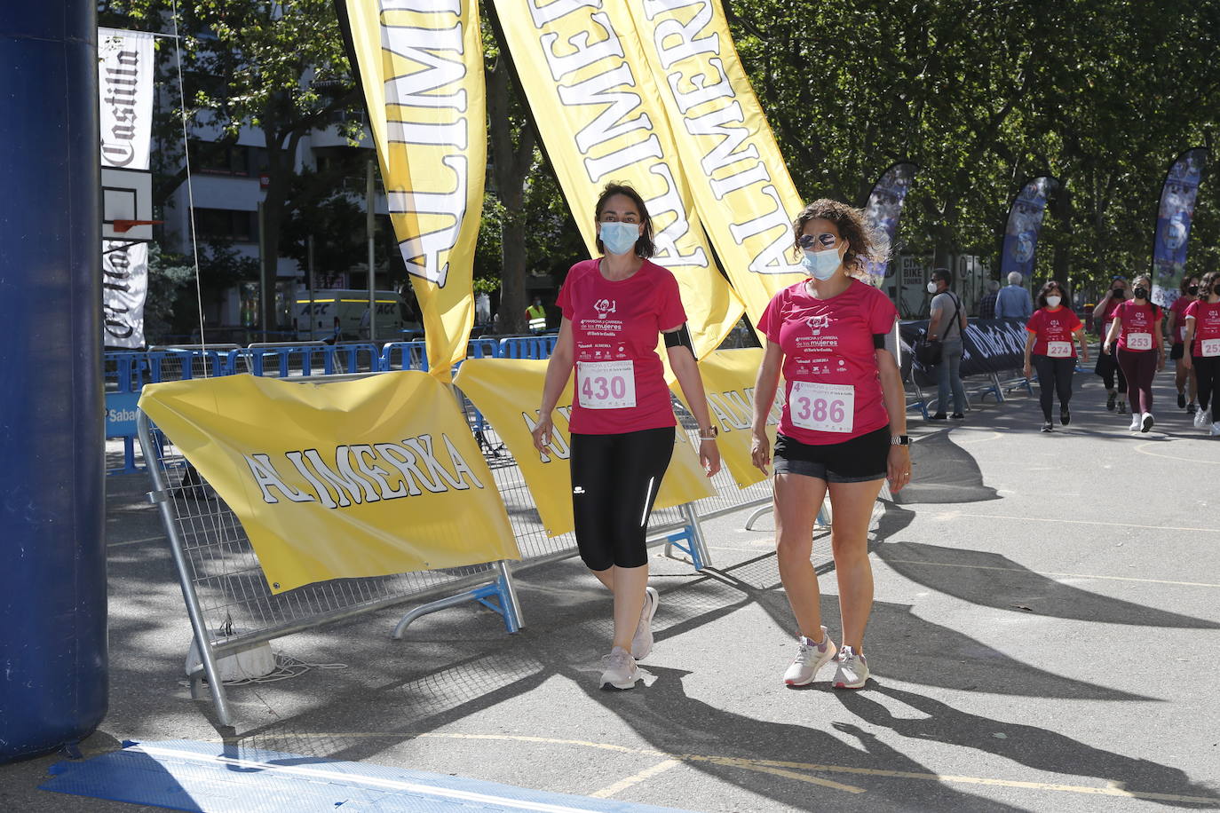 Fotos: IV Marcha y Carrera de las Mujeres en Valladolid (4/5)