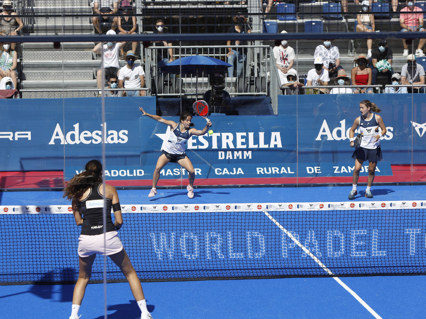 Fotos: Finales masculinas y femeninas del Valladolid Máster 2021 de pádel