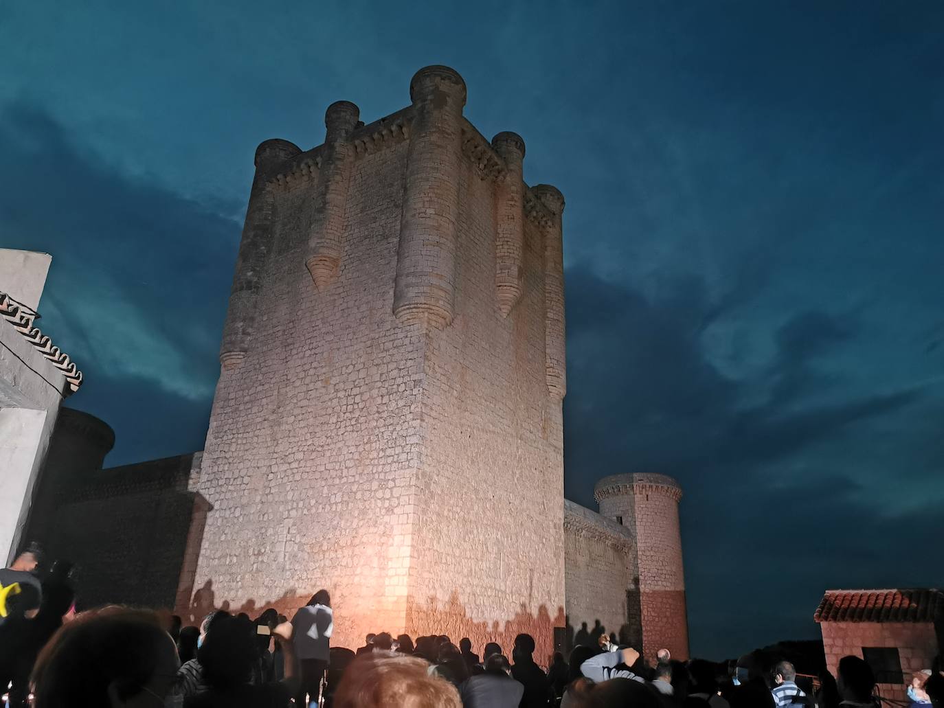 Fotos: Un videomapping recuerda en Torrelobatón la victoria de los comuneros en la localidad en 1521