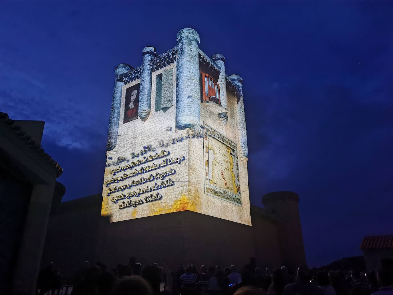 Fotos: Un videomapping recuerda en Torrelobatón la victoria de los comuneros en la localidad en 1521