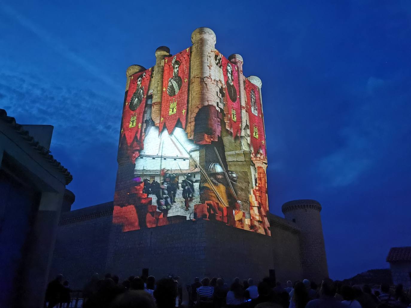 Fotos: Un videomapping recuerda en Torrelobatón la victoria de los comuneros en la localidad en 1521