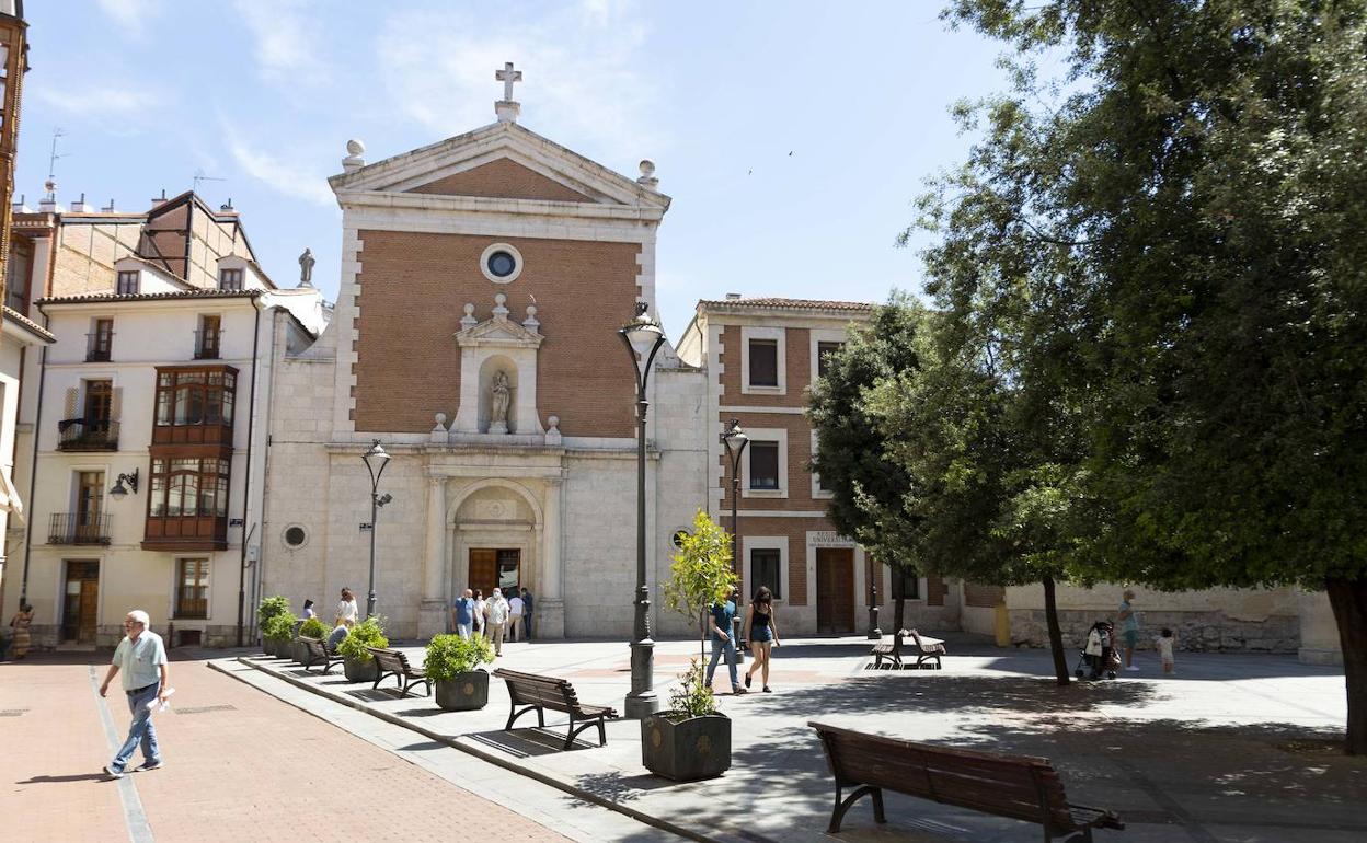 Iglesia de las Esclavas del Sagrado Corazón, en la plaza del Salvador. 