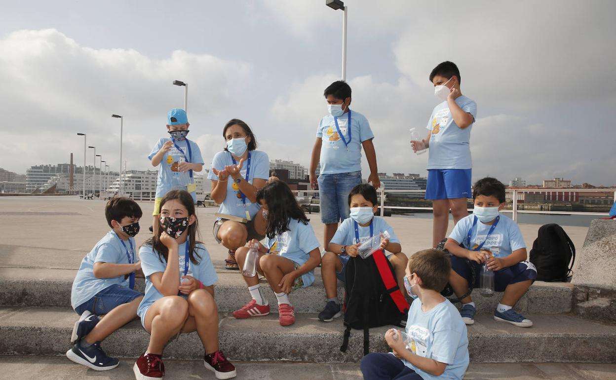 Niños en un campamento de verano