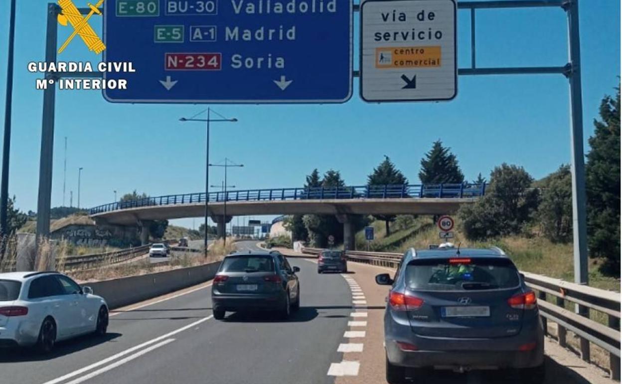 Interceptan a un anciano conduciendo en sentido contrario a las afuera de Burgos