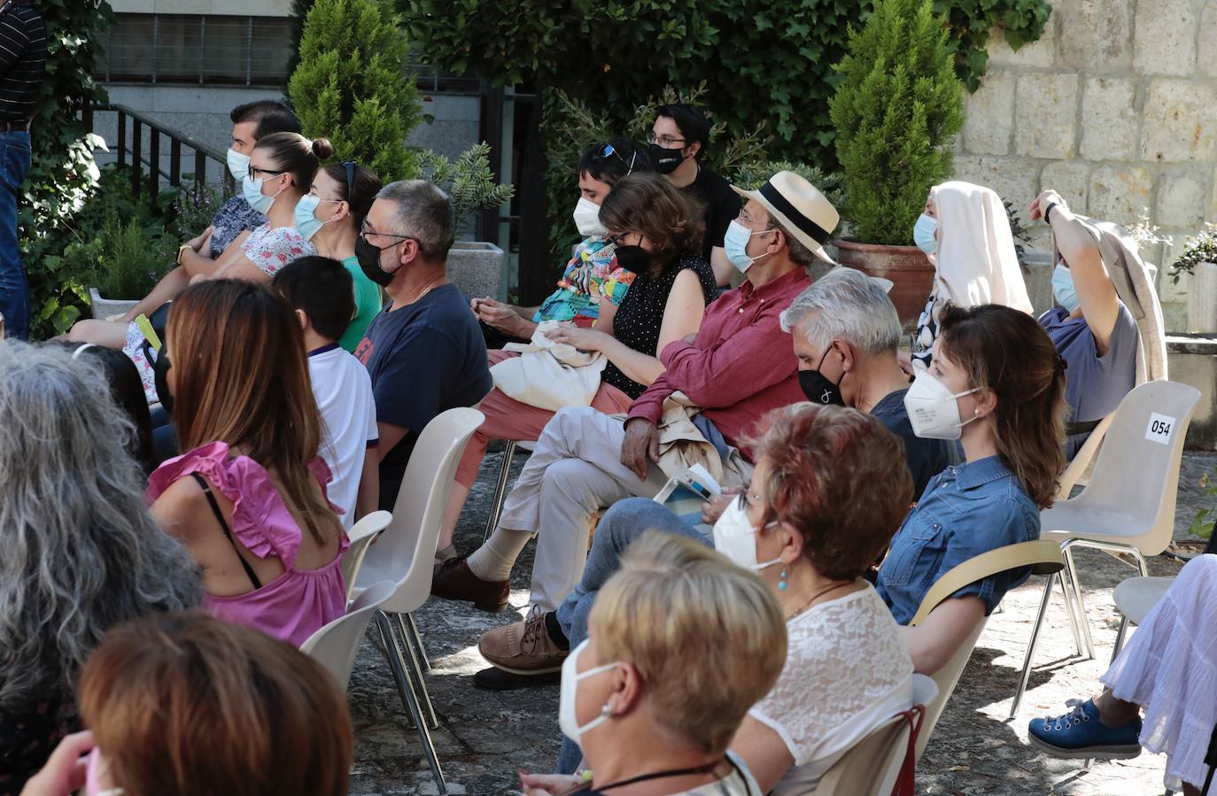 Circa de XYK Singers en la Casa de Zorrilla. 