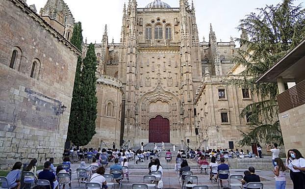 El Patio Chico de Salamanca durante una función. 