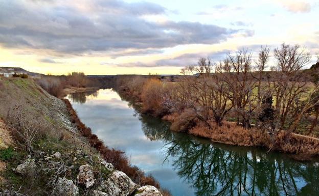 El río Duero a su paso por Quintanilla de Arriba.