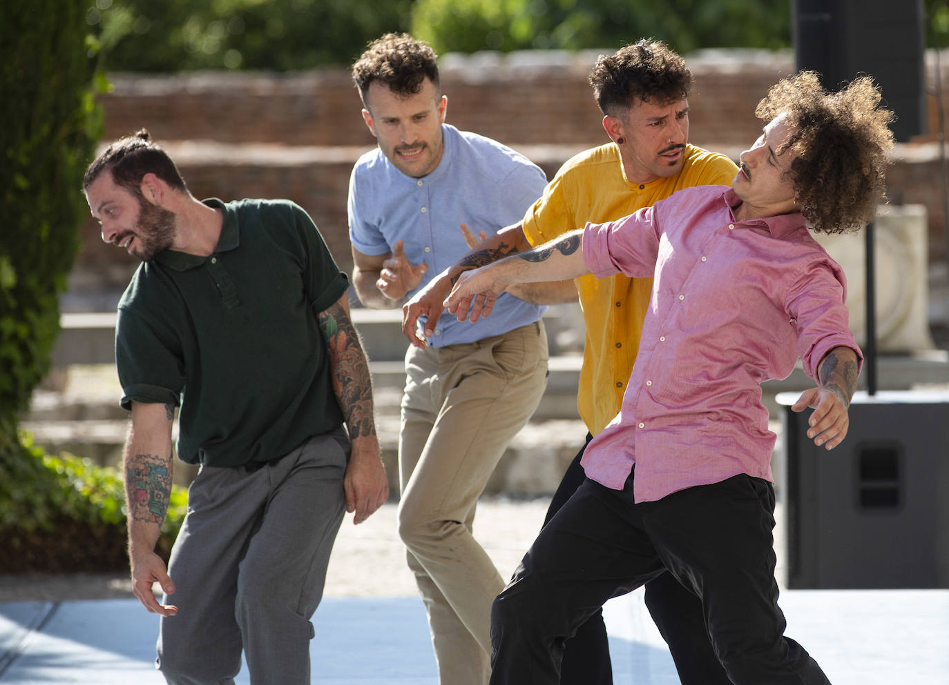 Frantics dance company. Last Space.