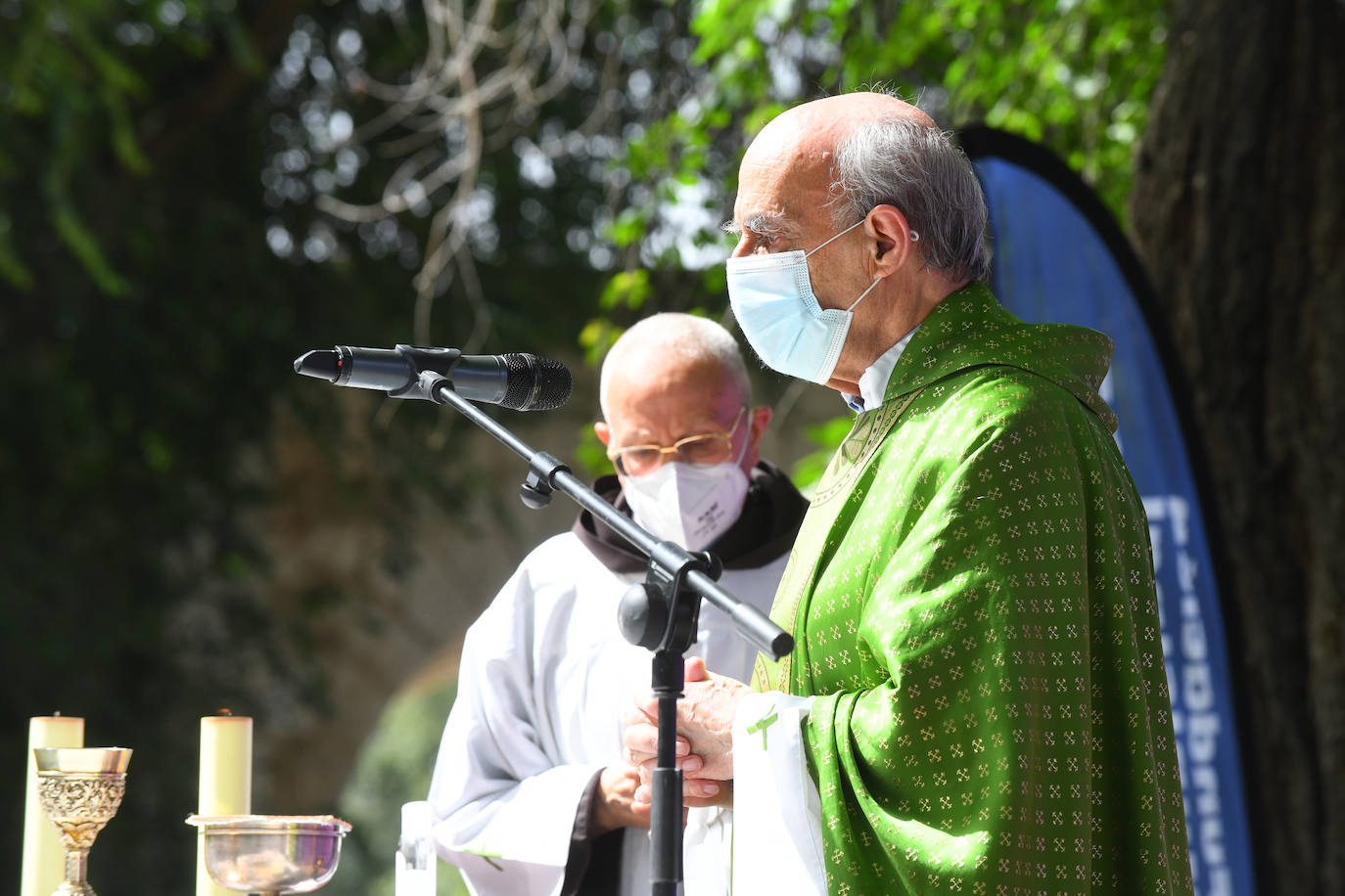 La Virgen del Carmen recorre las aguas del Pisuerga