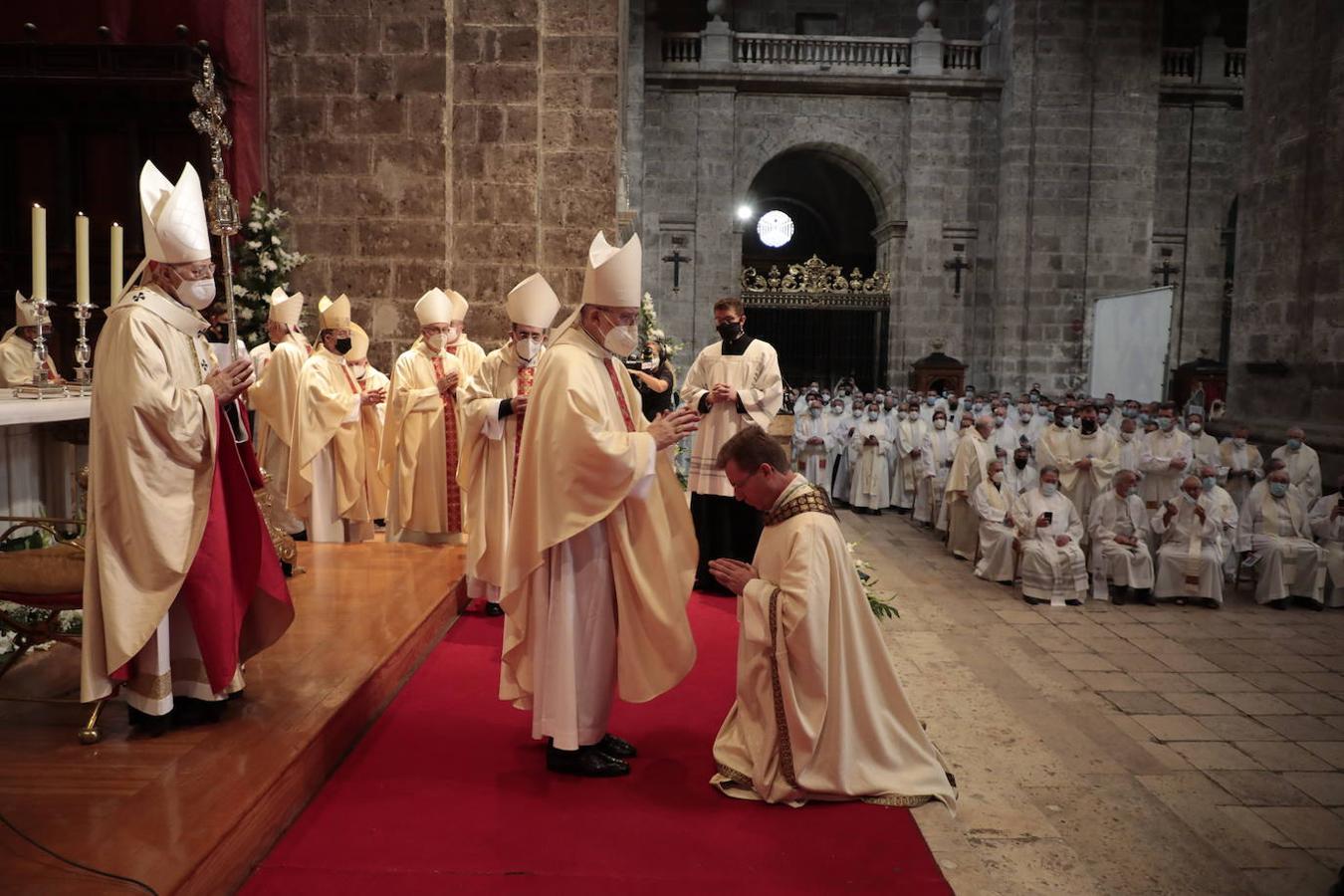 Ordenación como obispo de Rotdom de Aurelio García