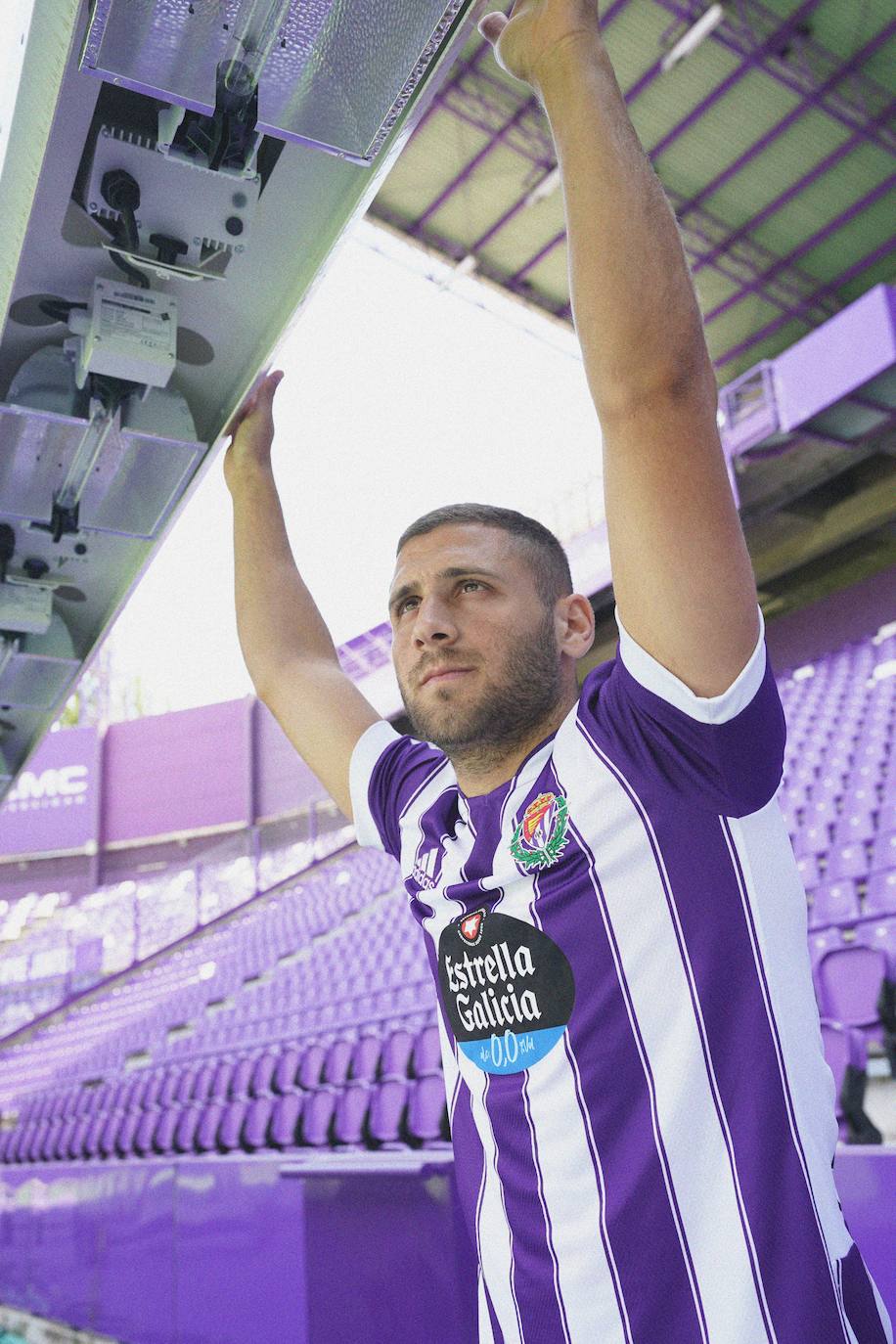 Así son las camisetas del Real Valladolid para la próxima temporada. 