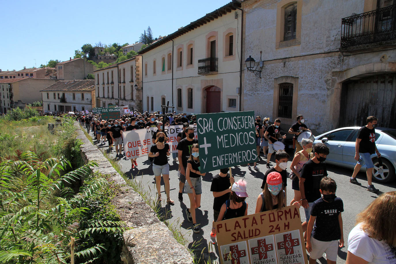 Manifestación este sábado en Sepúlveda en contra de los recortes sanitarios.