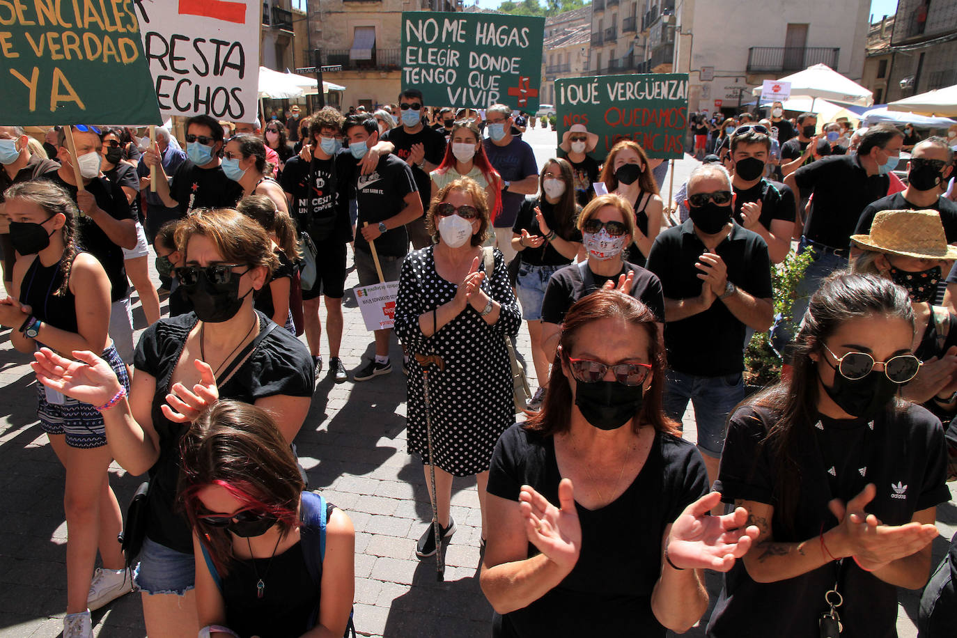 Manifestación este sábado en Sepúlveda en contra de los recortes sanitarios.