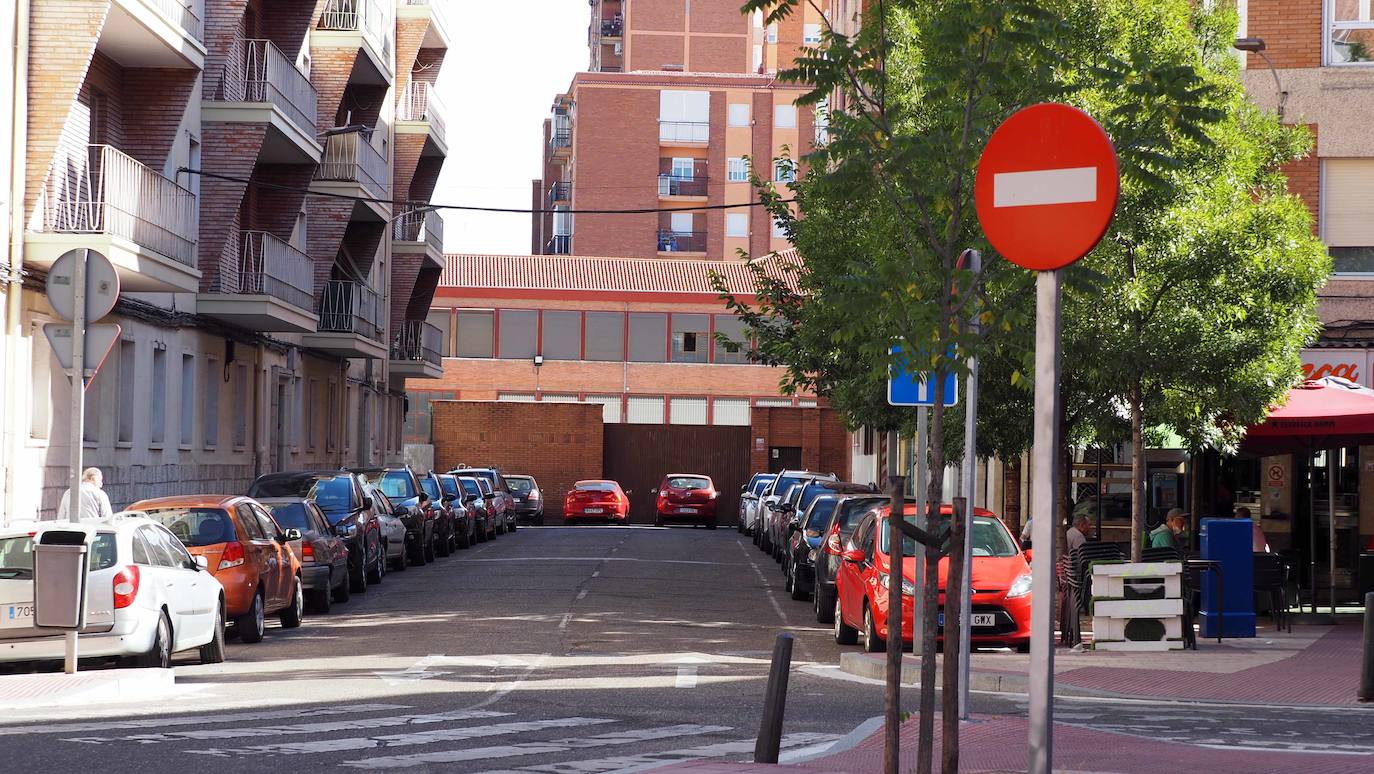 El barrio de La Farola se empezó a construir en el año 1936, junto con la edificación de esa zona del Paseo Zorrilla