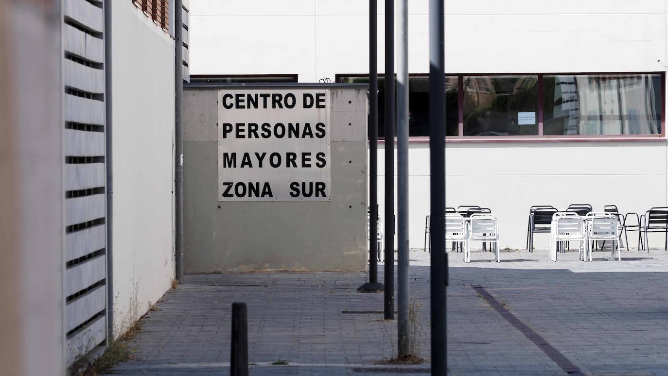 El barrio de La Farola se empezó a construir en el año 1936, junto con la edificación de esa zona del Paseo Zorrilla