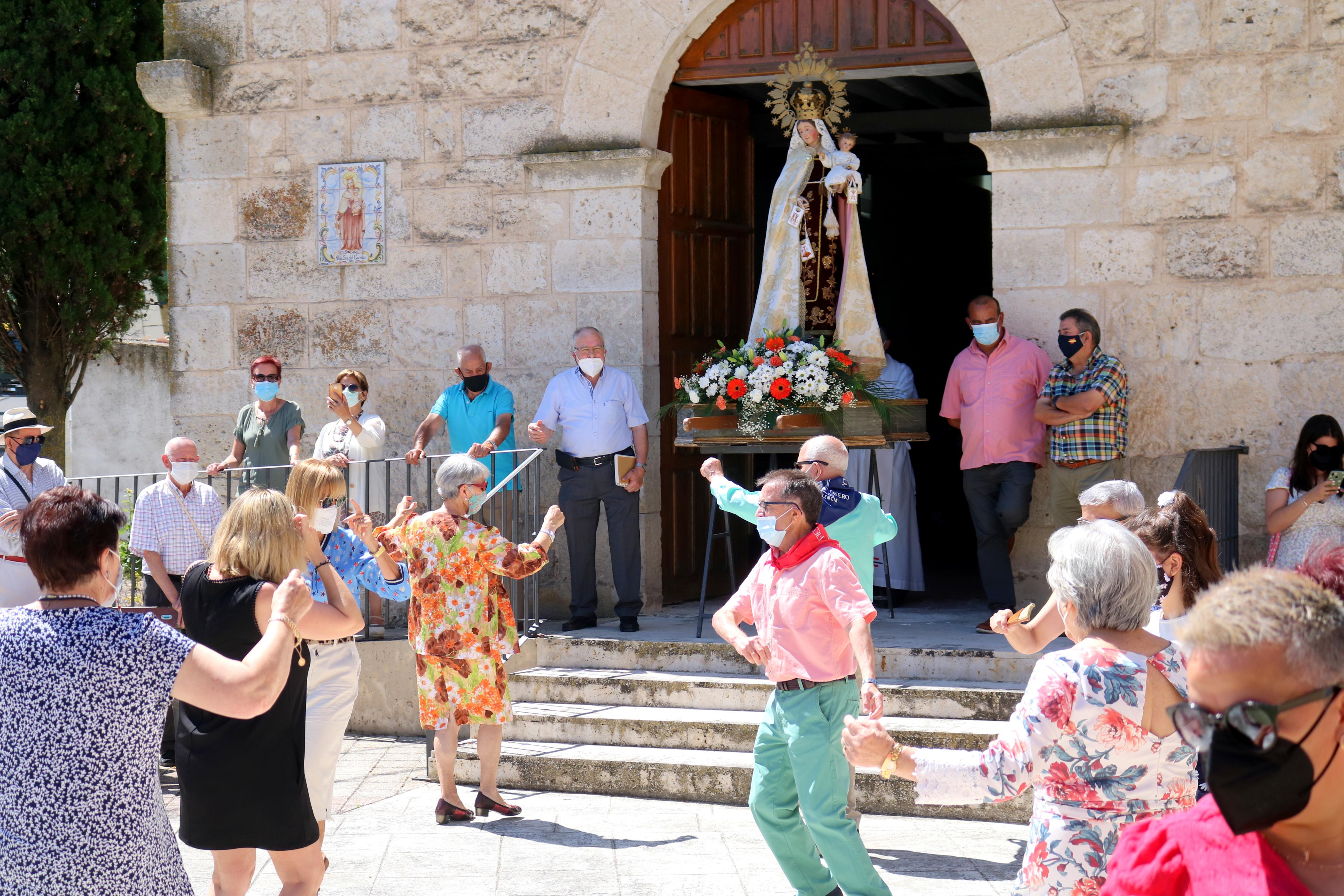 Los ceviqueños danzaron en honor a la Virgen del Carmen