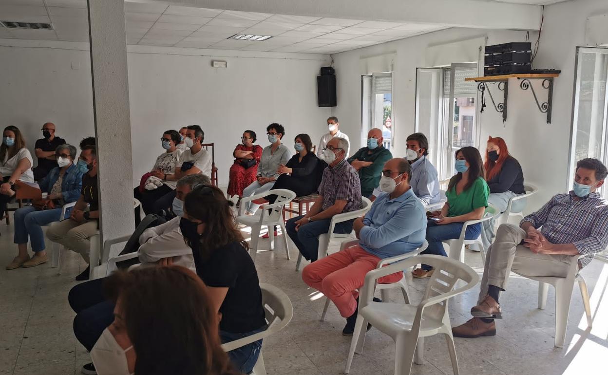 Asistentes a la asamblea ordinaria de Adriss celebrada en Sorihuela 